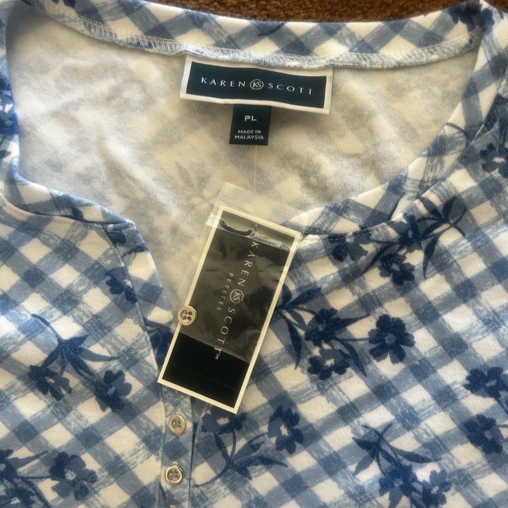 Karen Scott Blouse and Short Combo​ - Picture 7 of 8